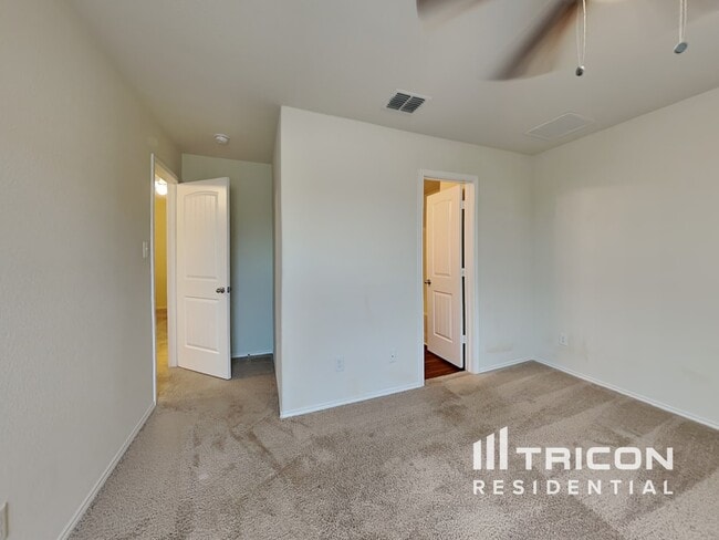 Photo - 5632 McClelland St