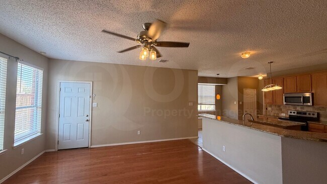Photo - 1433 Winterwood Dr