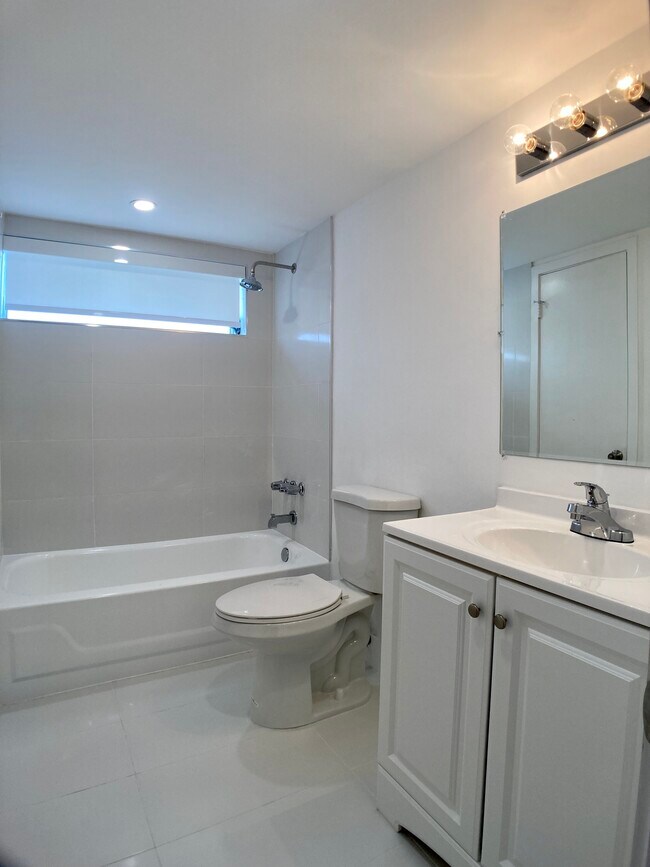 Photo - 1615 West Ave Unit 501