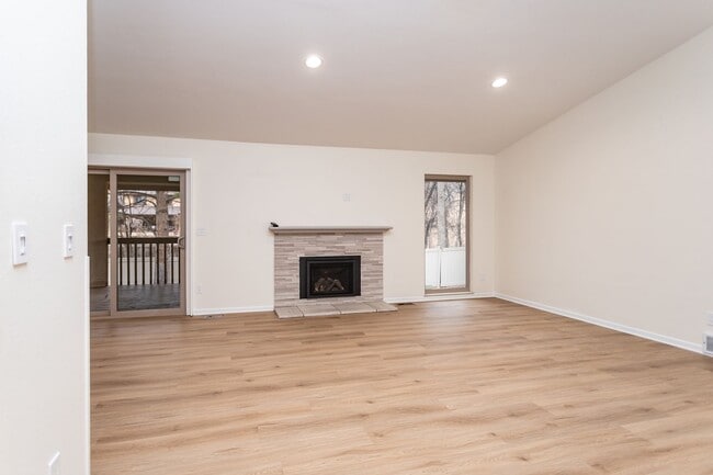 Photo - Spacious & Bright Broadmoor Townhome with Covered Deck!