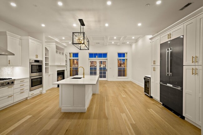 Photo - 16 Regency Pl