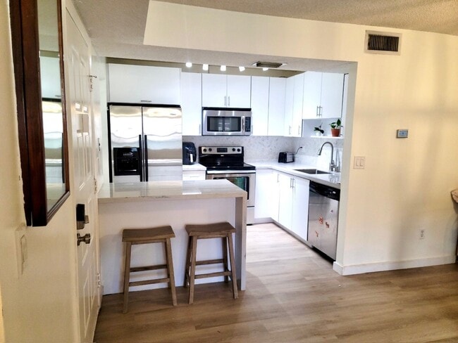 Building Photo - 11905 NW 11th St Unit 11905 Rental