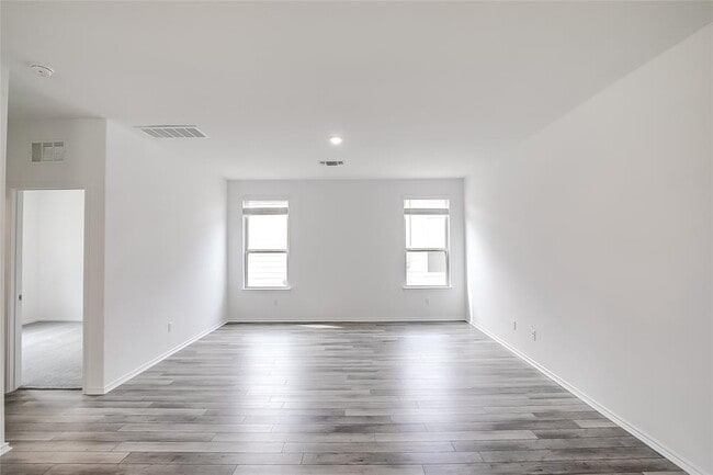 Photo - 812 Black Alder St