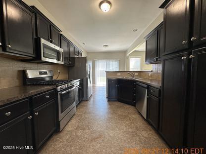 Photo - 830 Solomon Dr