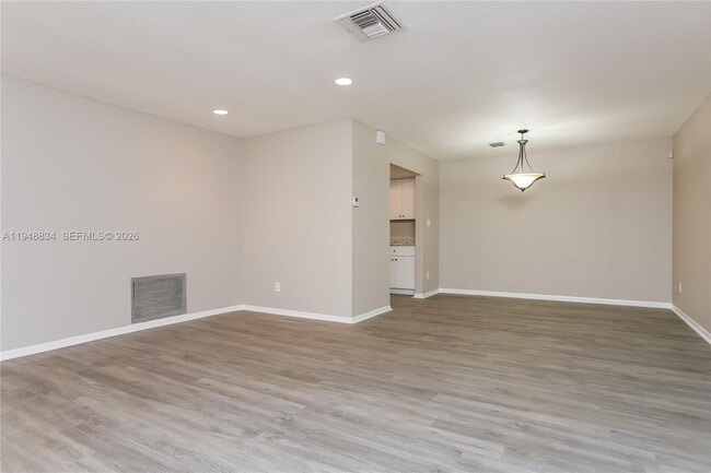 Photo - 5011 NW 17th St