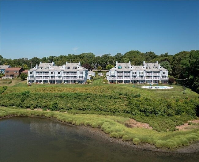 Photo - 152 Crompton Ave Unidad 2