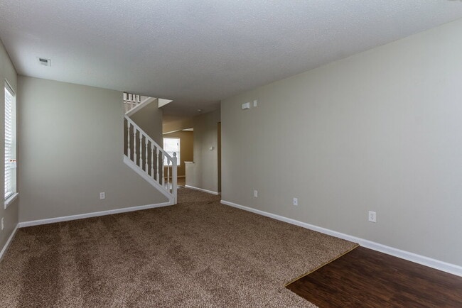 Photo - 5617 Sweet River Dr