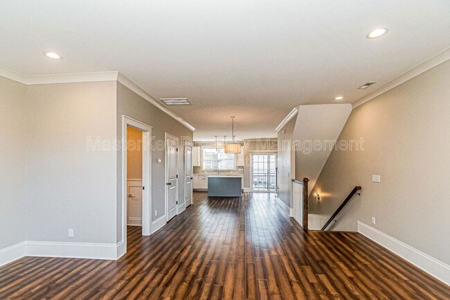 Photo - 290 Spring Ave