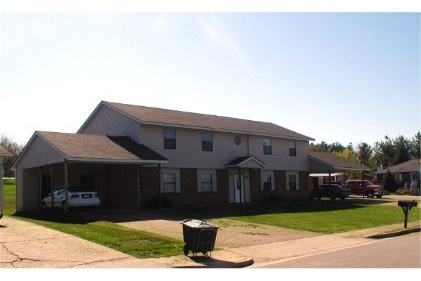 Photo - 600 Wakefield Dr Unit D
