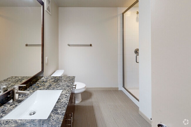 Pyramid - 2BR, 2BA - 1,187SF - Bathroom 2