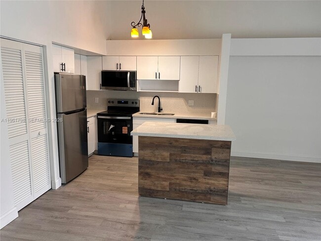 Photo - 7450 NW 34th St