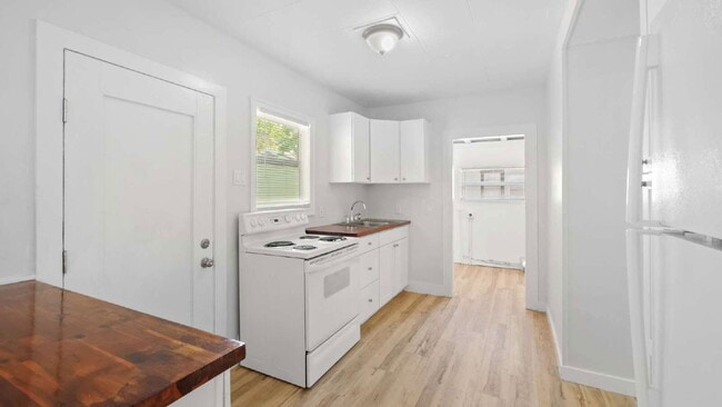 Photo - 2026 22nd St S