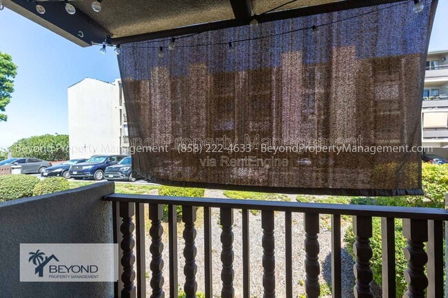 Photo - 6924 Hyde Park Dr Unit 214
