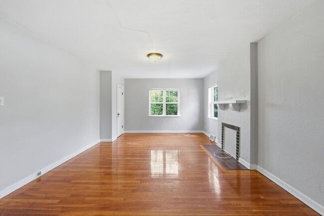 Photo - 1048 Berkeley Rd