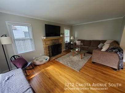 Photo - 3212 Dakota Ave S