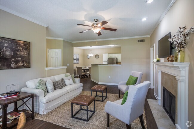 2 BR, 2 BA - 1205 SF