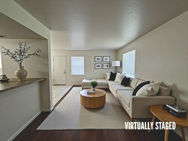 Photo - 4501 Westcliff Rd Unidad Apt D