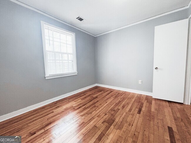 Photo - 1780 Cahoon St SW