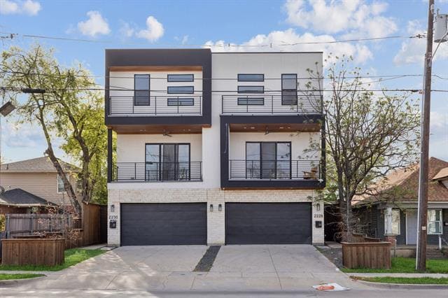 Photo - 2228 Wycliff Ave