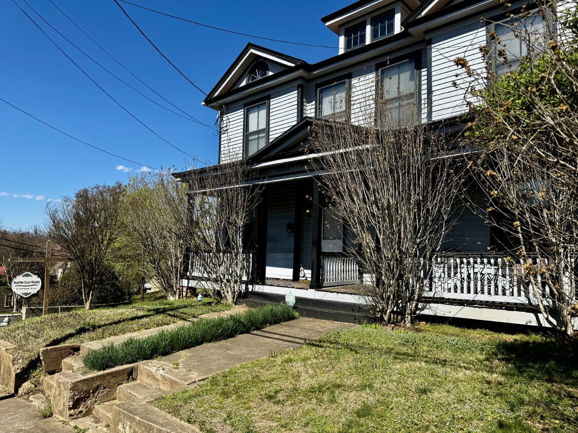Fully Furnished 3 bed / 1.5 bath Historic ... - Fully Furnished 3 bed / 1.5 bath Historic ...