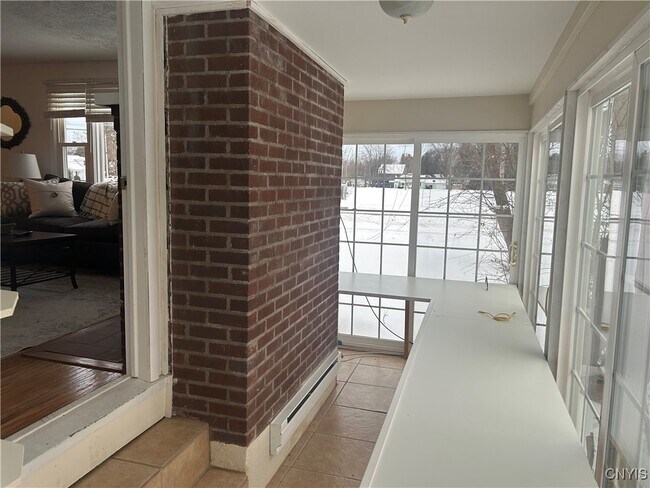 Photo - 511 Hickory St