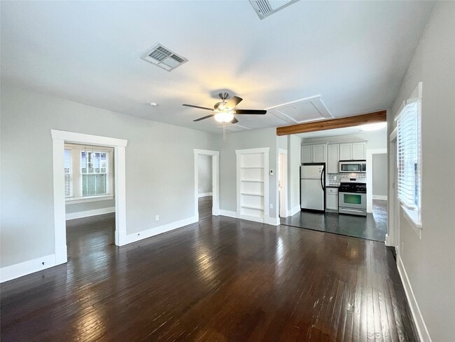 Building Photo - 113 Northwood St Rental