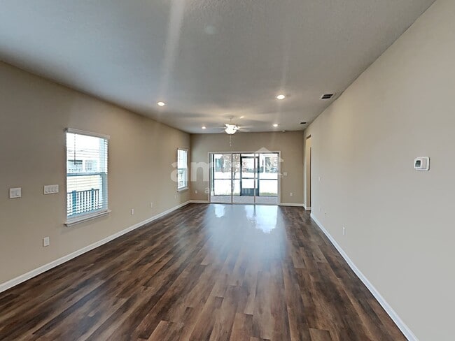 Photo - 179 Spruce Pt