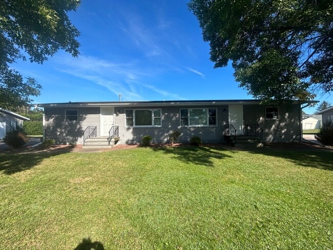 Building Photo - 607-701 Woodbine Ave Unit 701