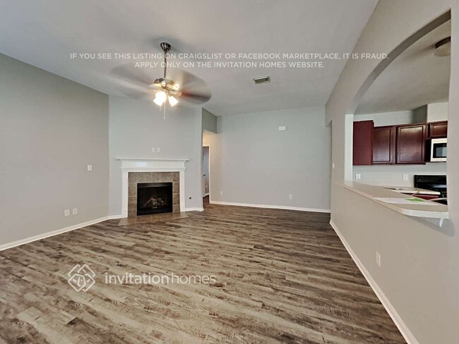 Photo - 3335 Fiorella Way