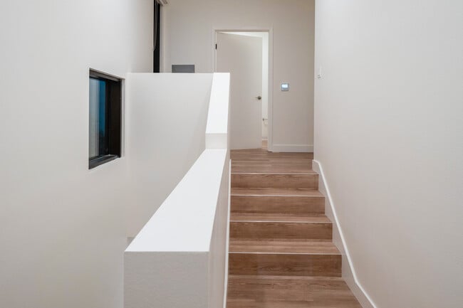 Woodlake Apartments
