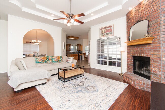 Photo - 103 Corral Ct