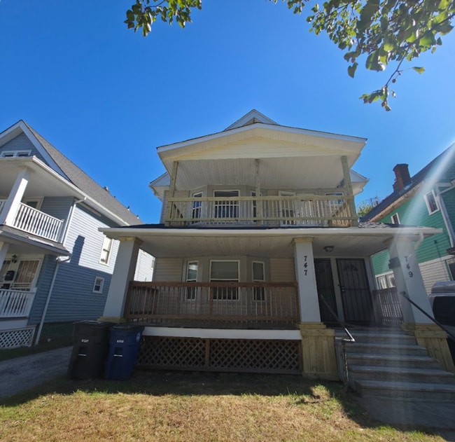 Building Photo - 747 E 117th St Unit 1