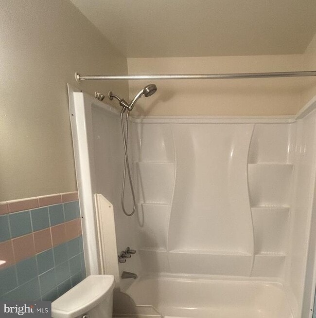 Photo - 850 Station Ave