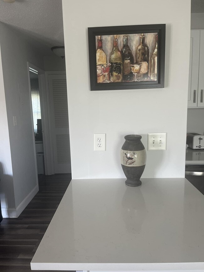 5132 Beach Dr SE Unit D
