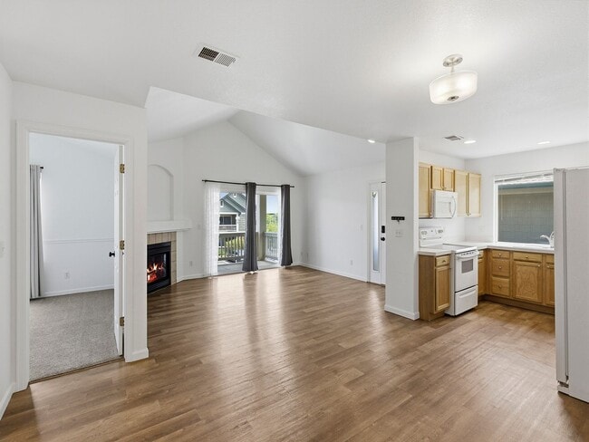 Photo - 5225 White Willow Dr