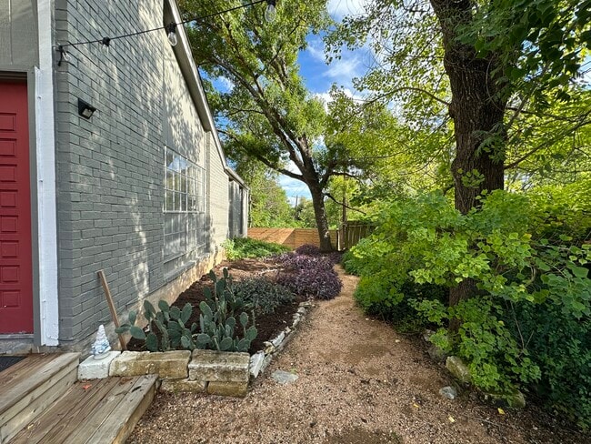 Photo - 3211 Clawson Rd
