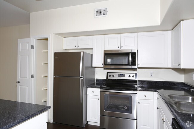 3 BR, 2.5 BA - TH - Vintara Apartments