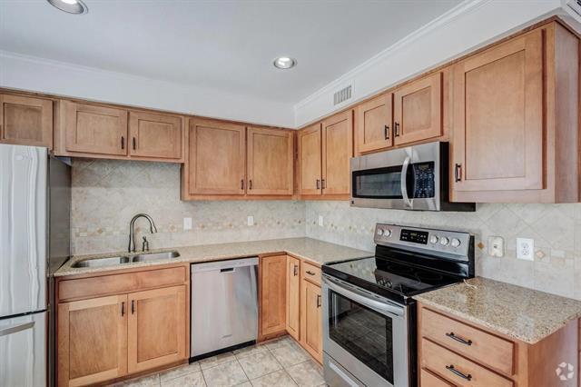 Building Photo - 4658 Matilda St Unit H Rental