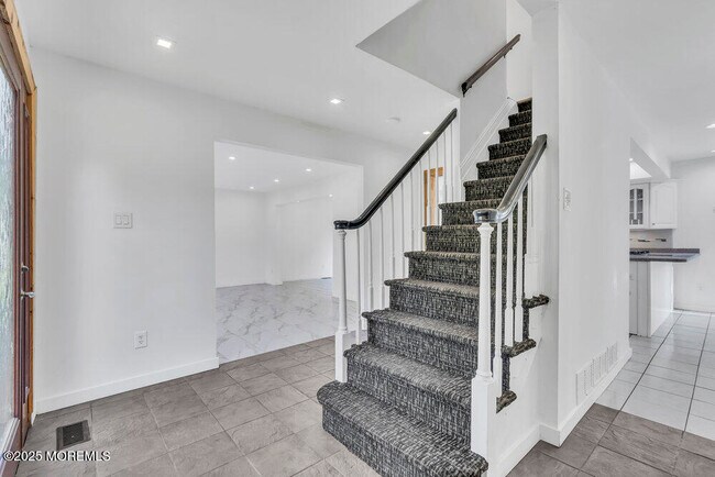 Photo - 34 Birmingham Dr