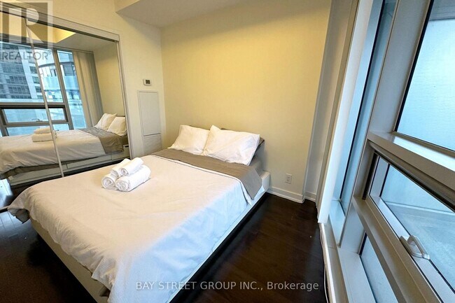 Photo - 14 York St Unit 2406