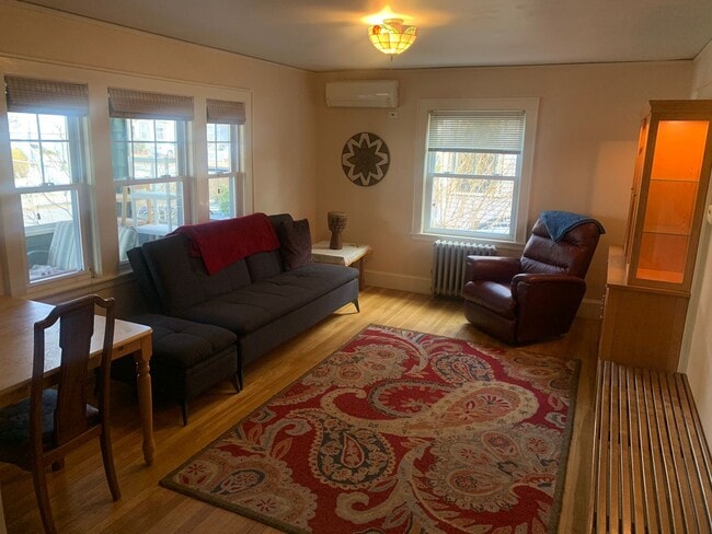Photo - 117 Sharon St Unit Apt 1 - Room 1