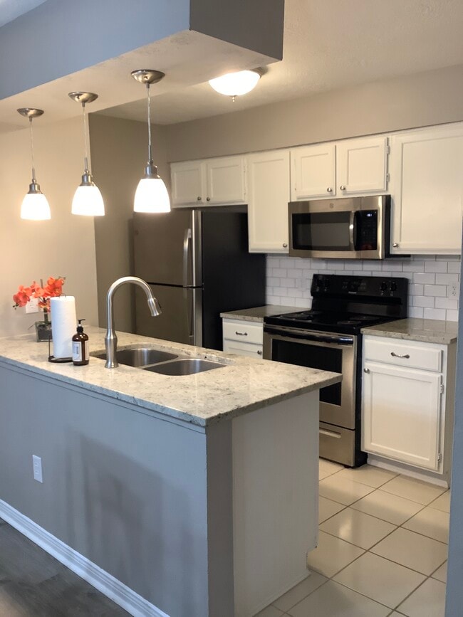 Photo - 2402 Sycamore Ave