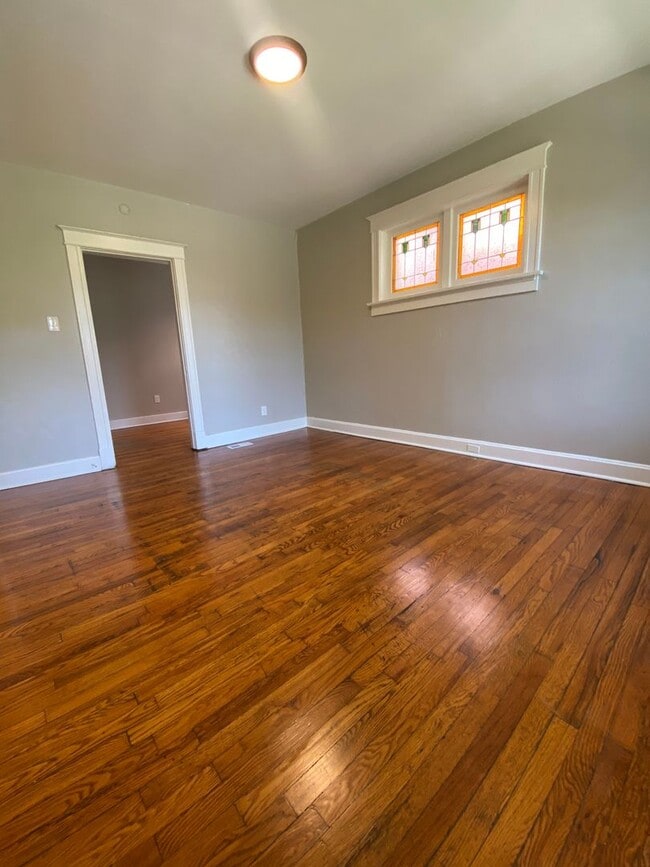 Photo - Charming 1 bedroom. Professionally Managed. Unit 2154 - 1FL