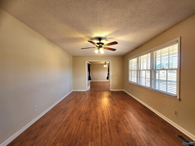 Photo - 6107 Trailwood Dr