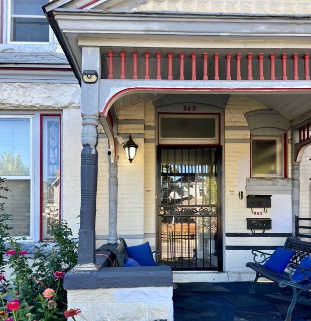 Photo - Lincoln Estates