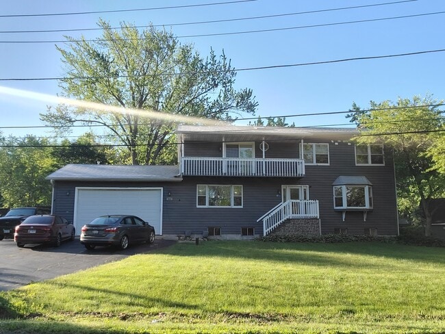 Photo - 1001 West Dr