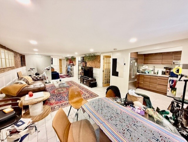 Building Photo - 482 Columbus Ave Unit 1