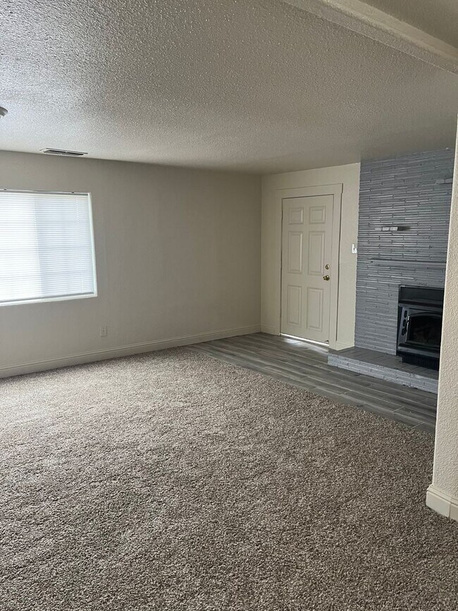 Photo - w7265e Unit 7265