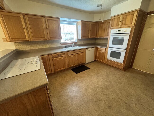 Photo - 22803 Trailwood Ln