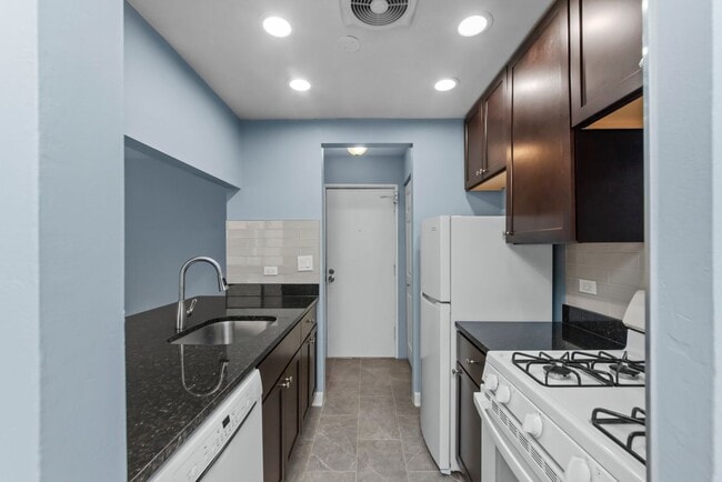 Photo - 663 W Grace St Unit 504